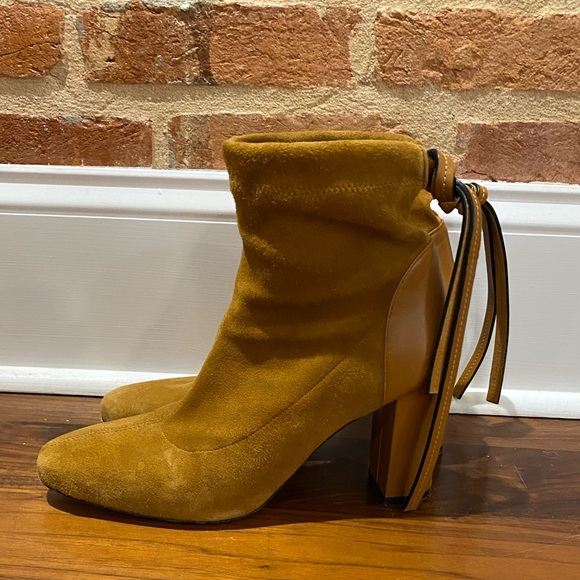 stuart weitzman wolfe